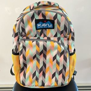 KAVU Packwood Backpack with Padded Laptop and Tablet Sleeve, Chevron Sketch